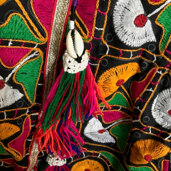 Black Indie Tassel Skirt - Picture 4 of 7